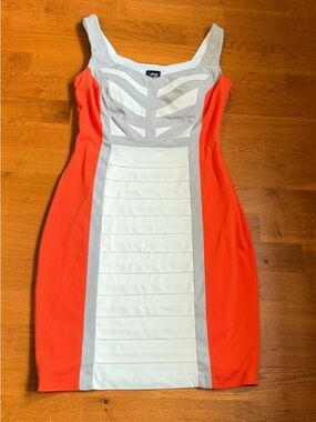 JAX Colorblock Sleeveless Sheath
